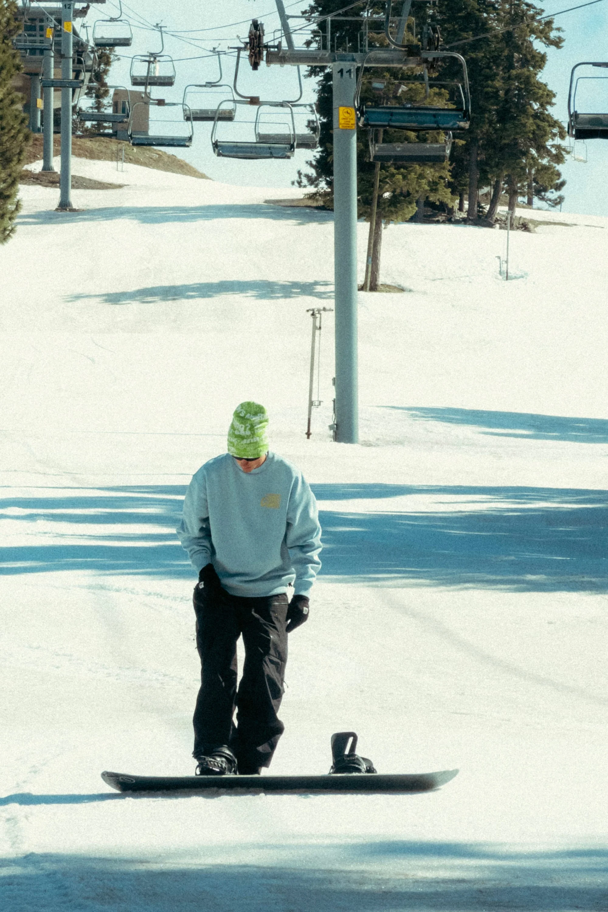 686 HUF Premium Heavyweight Crew Sweatshirt - Image 3