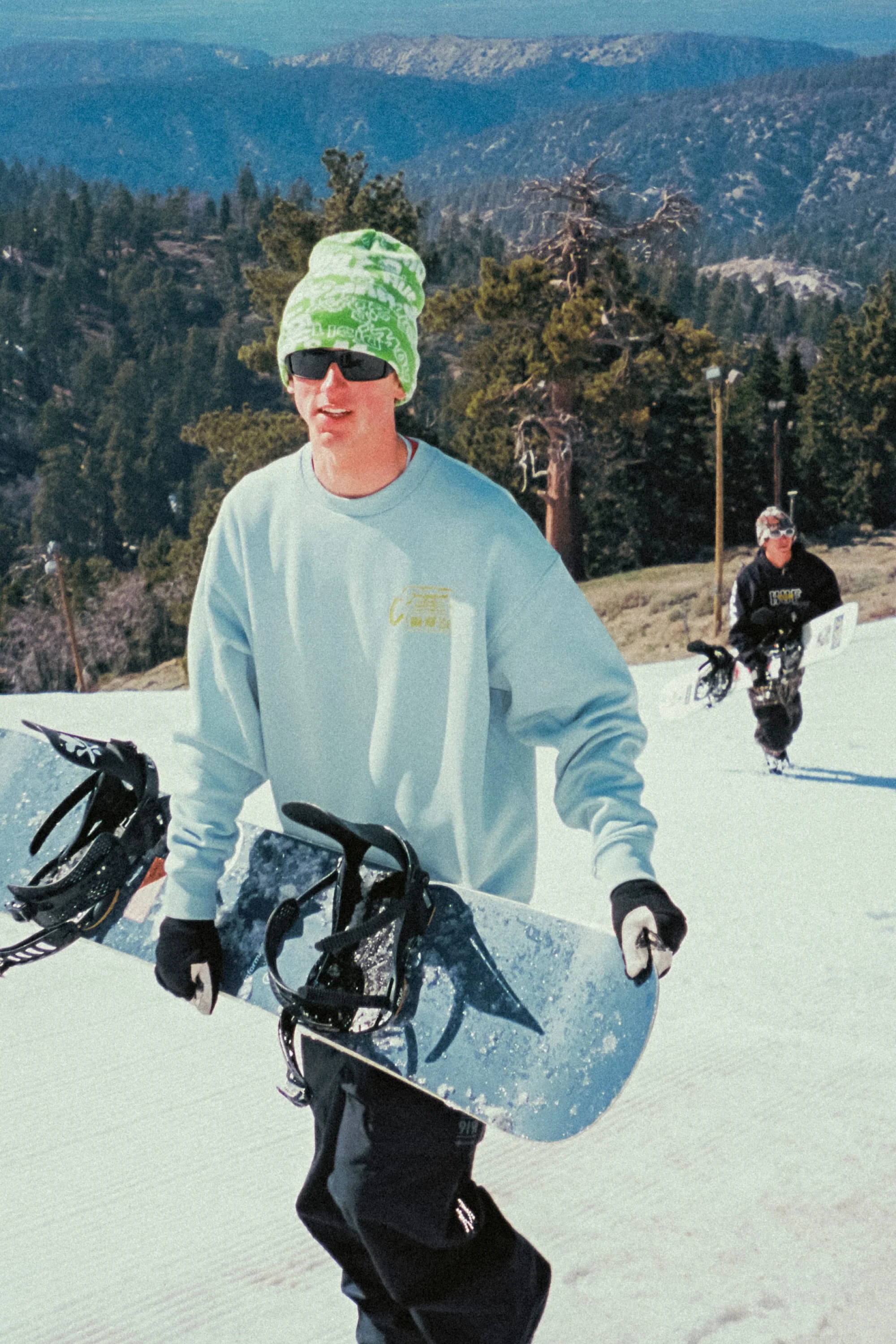 686 HUF Premium Heavyweight Crew Sweatshirt - Image 4