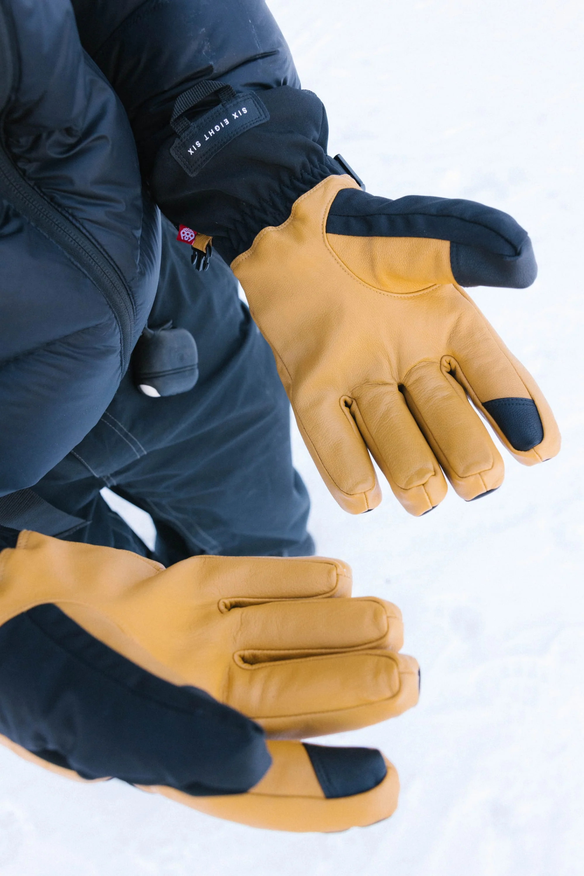 686 Men's GORE-TEX Leather Linear™ Glove - Image 6