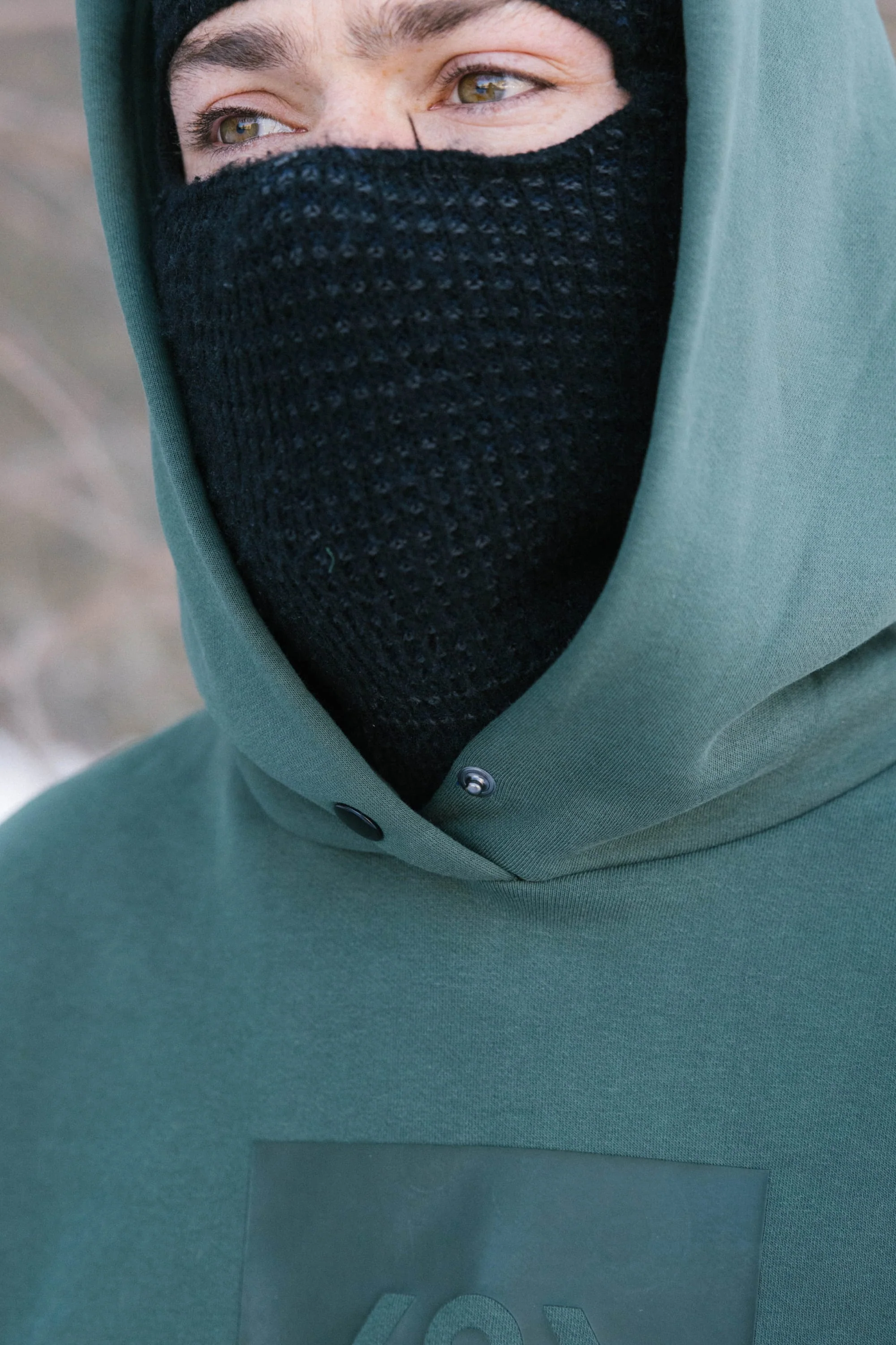 686 Knockout Logo Premium Heavyweight Pullover Hoody - Image 4