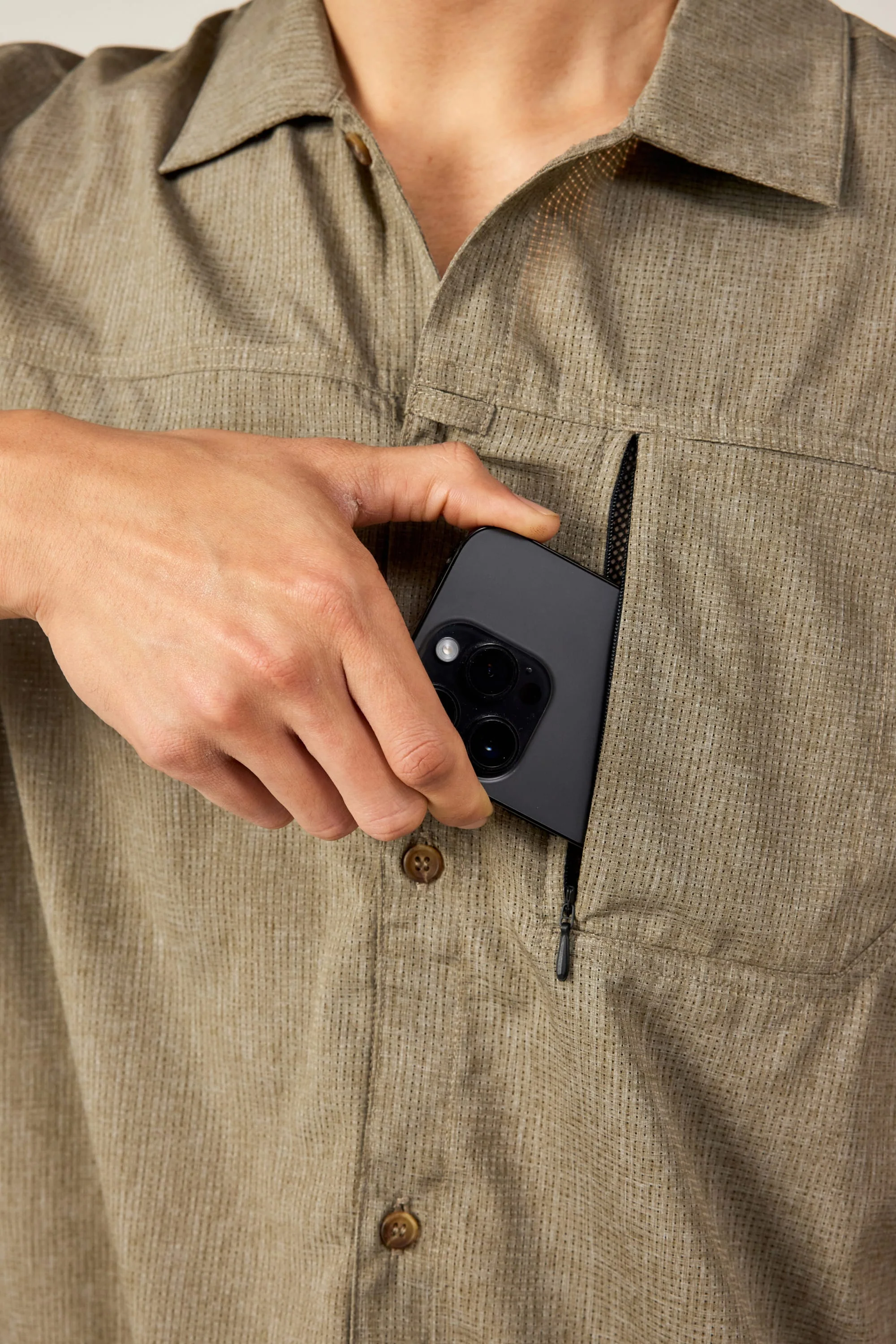 686 Men's Canopy Perforated Button Up - Image 11