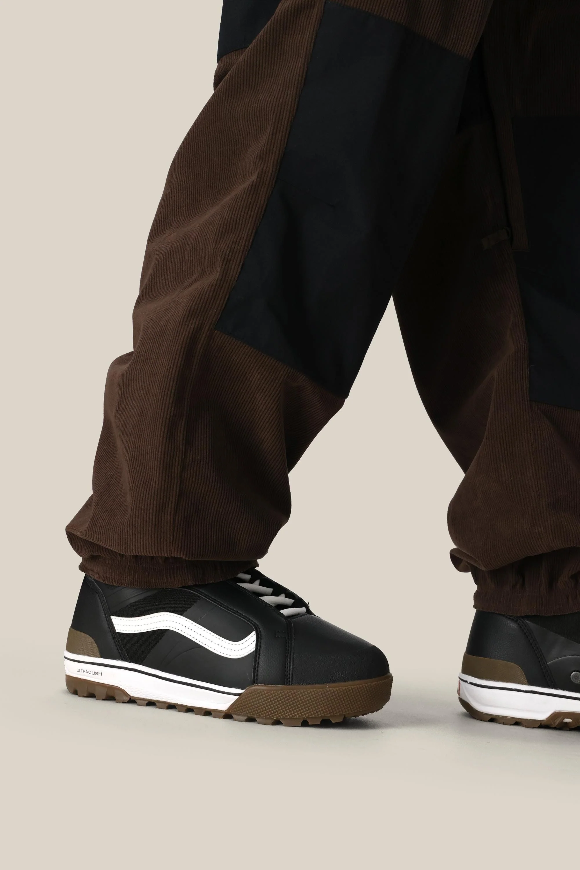 686 Ghost™ 2.5L Pant - Image 4