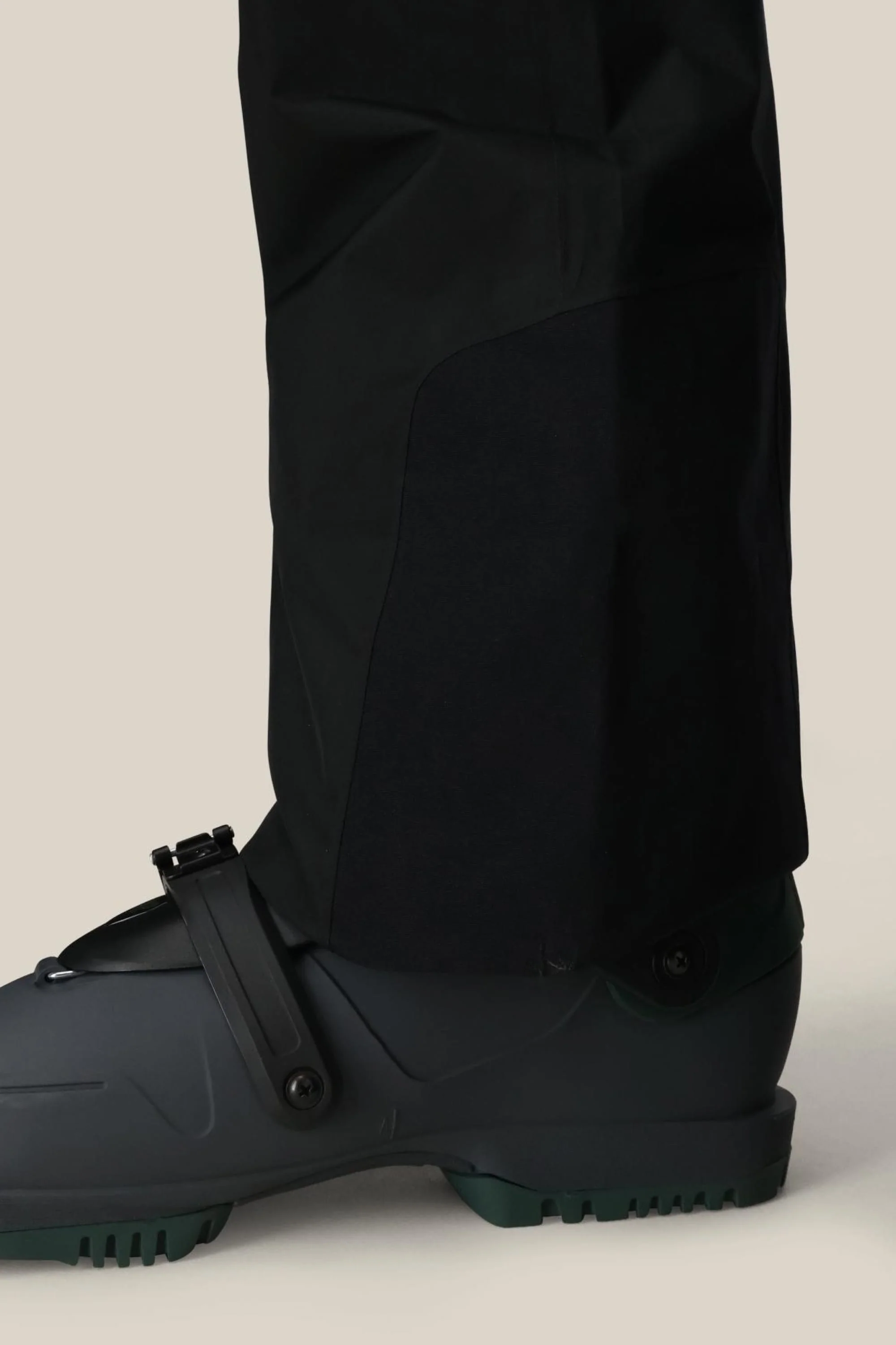 686 Men's GORE-TEX Core Shell Pant - Image 4