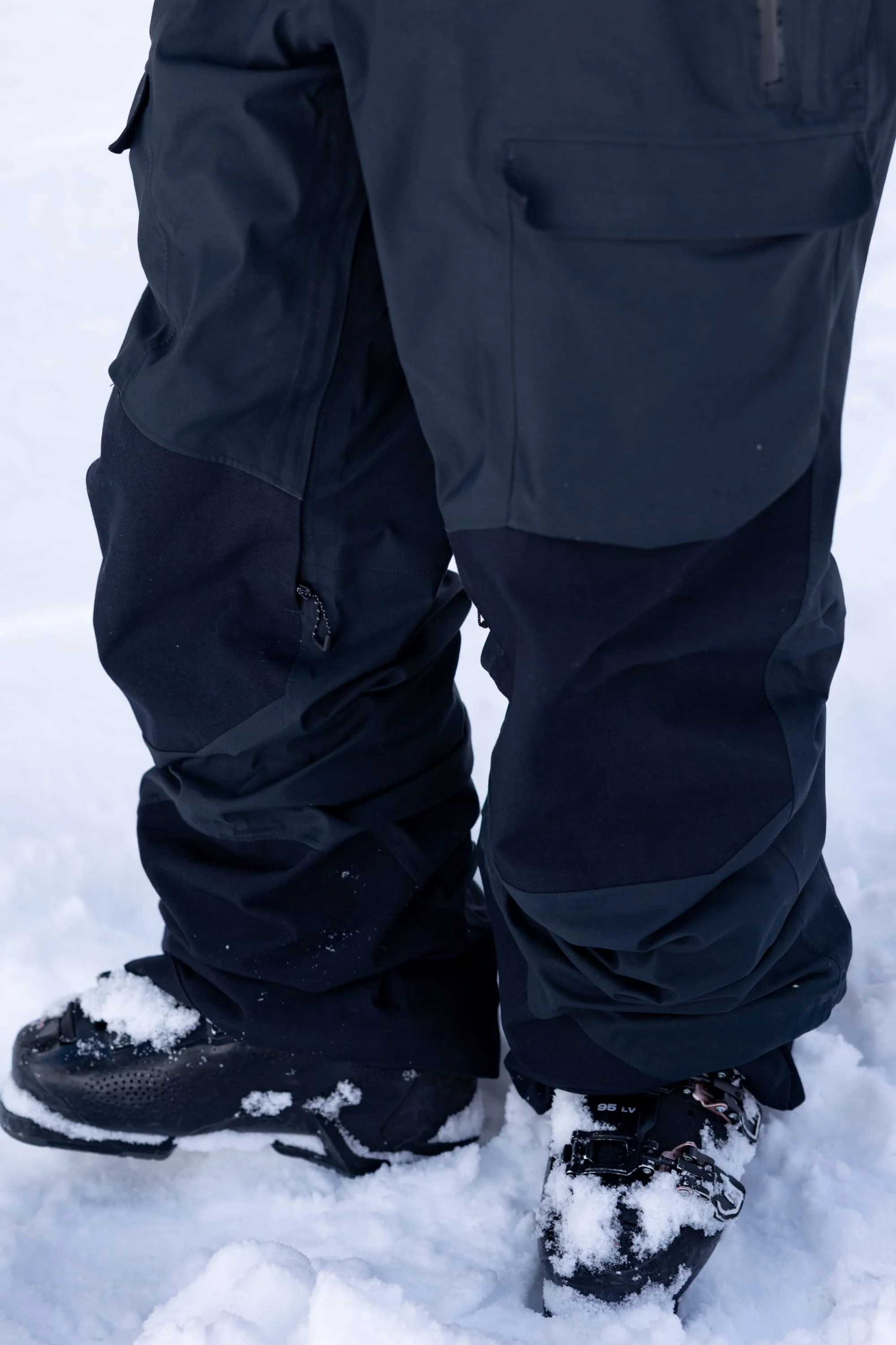 686 Men's GORE-TEX Dispatch™ Shell Bib - Image 6