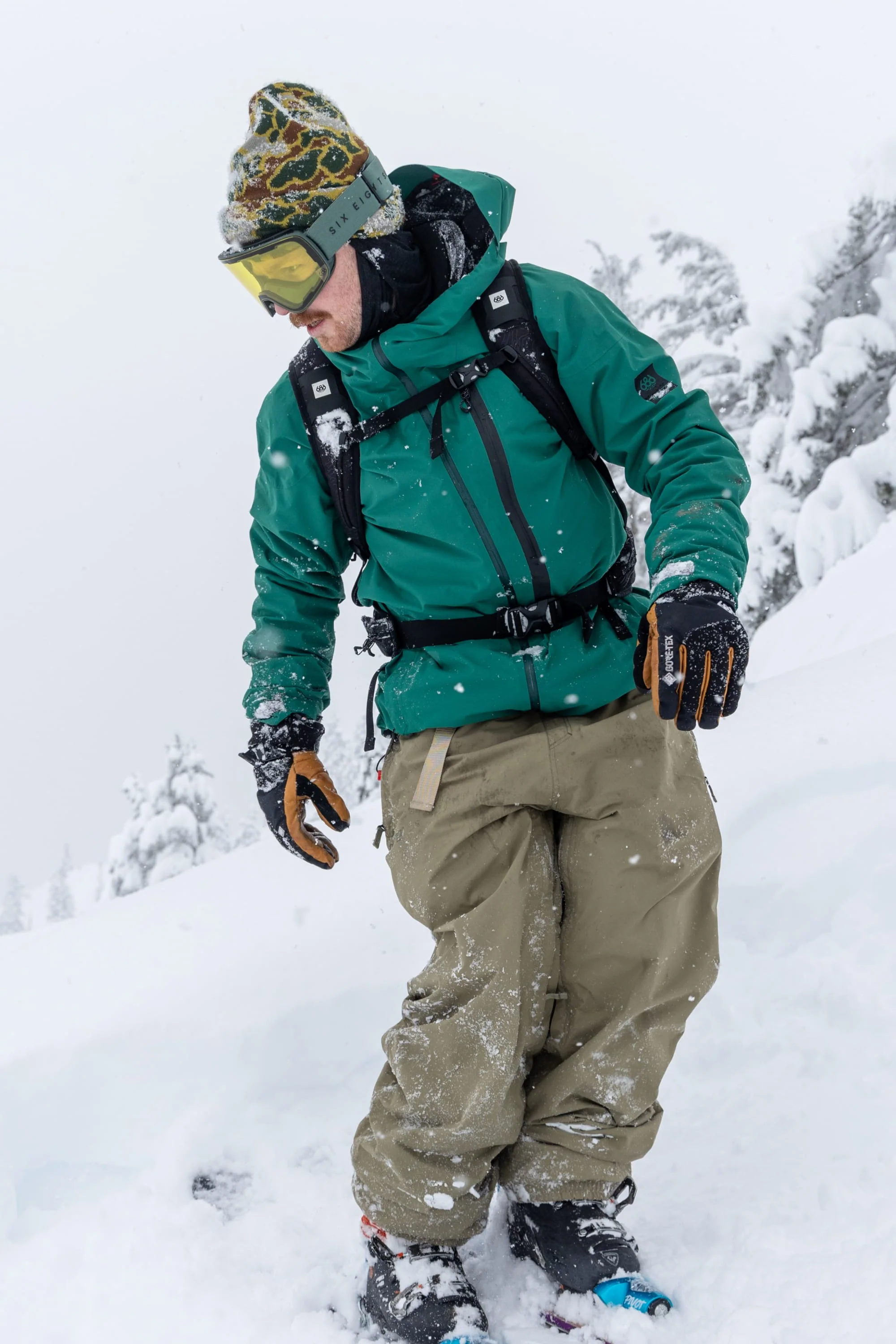 686 Men's GORE-TEX GT Thermagraph® Jacket - Image 4