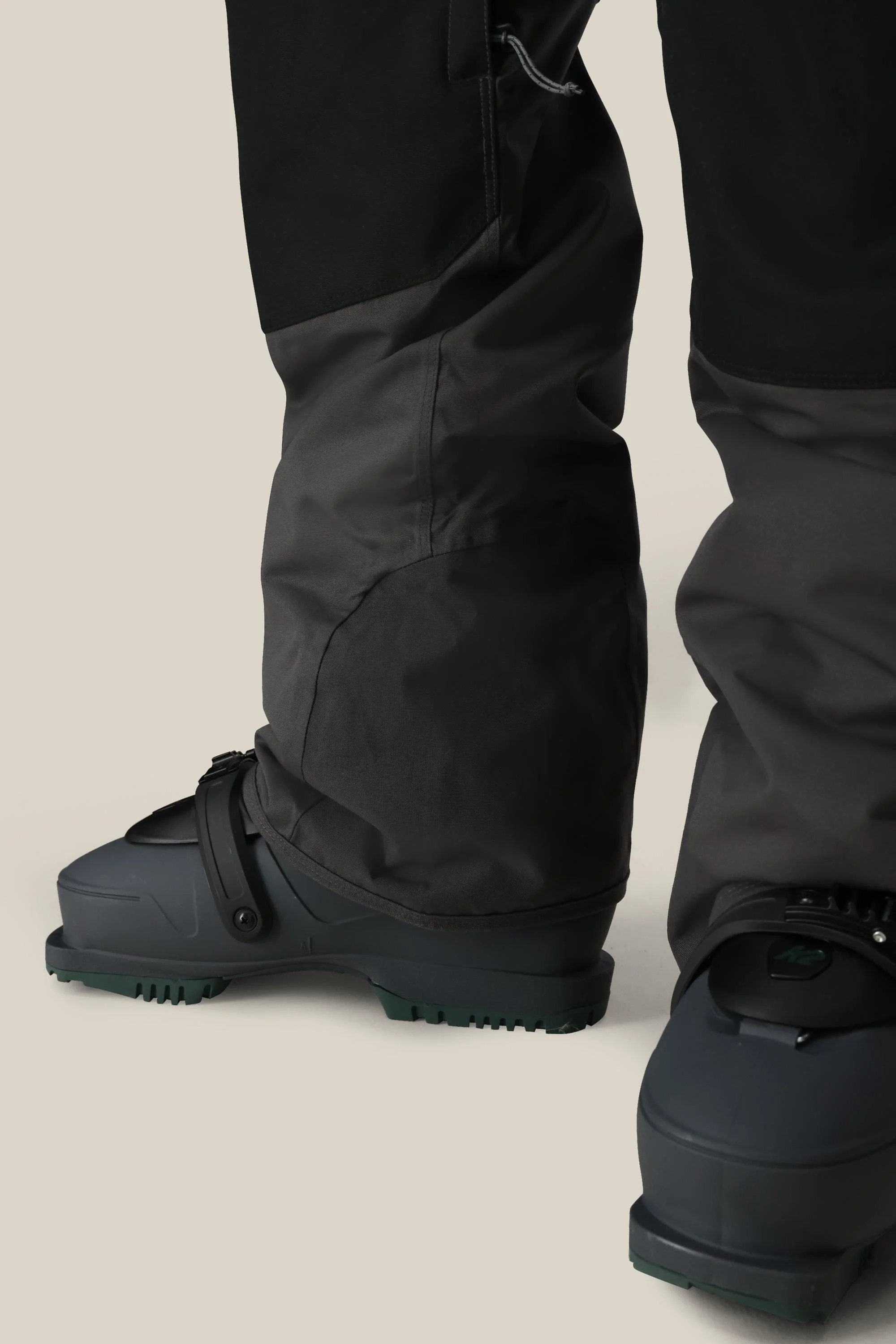 686 Men's Hot Lap™ Insulated Bib - Image 16