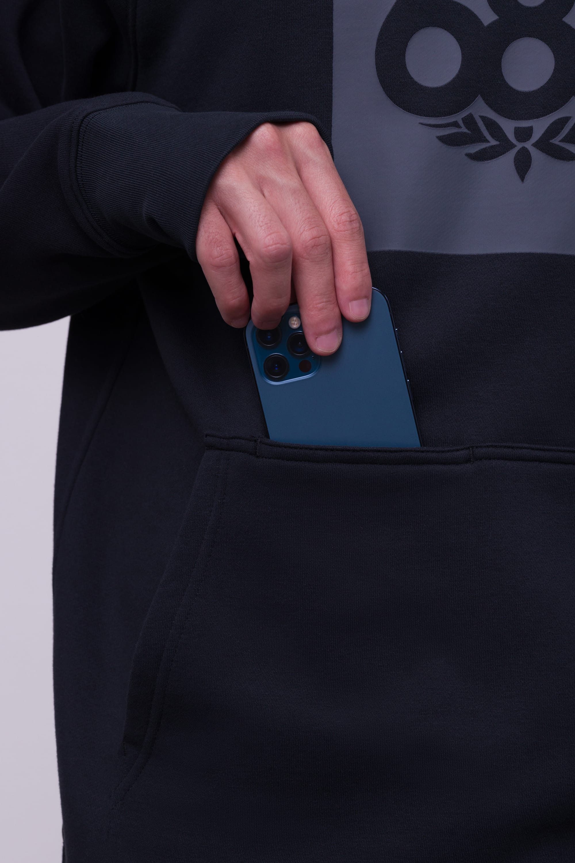 686 Men's Knockout Pullover Hoody - Image 3