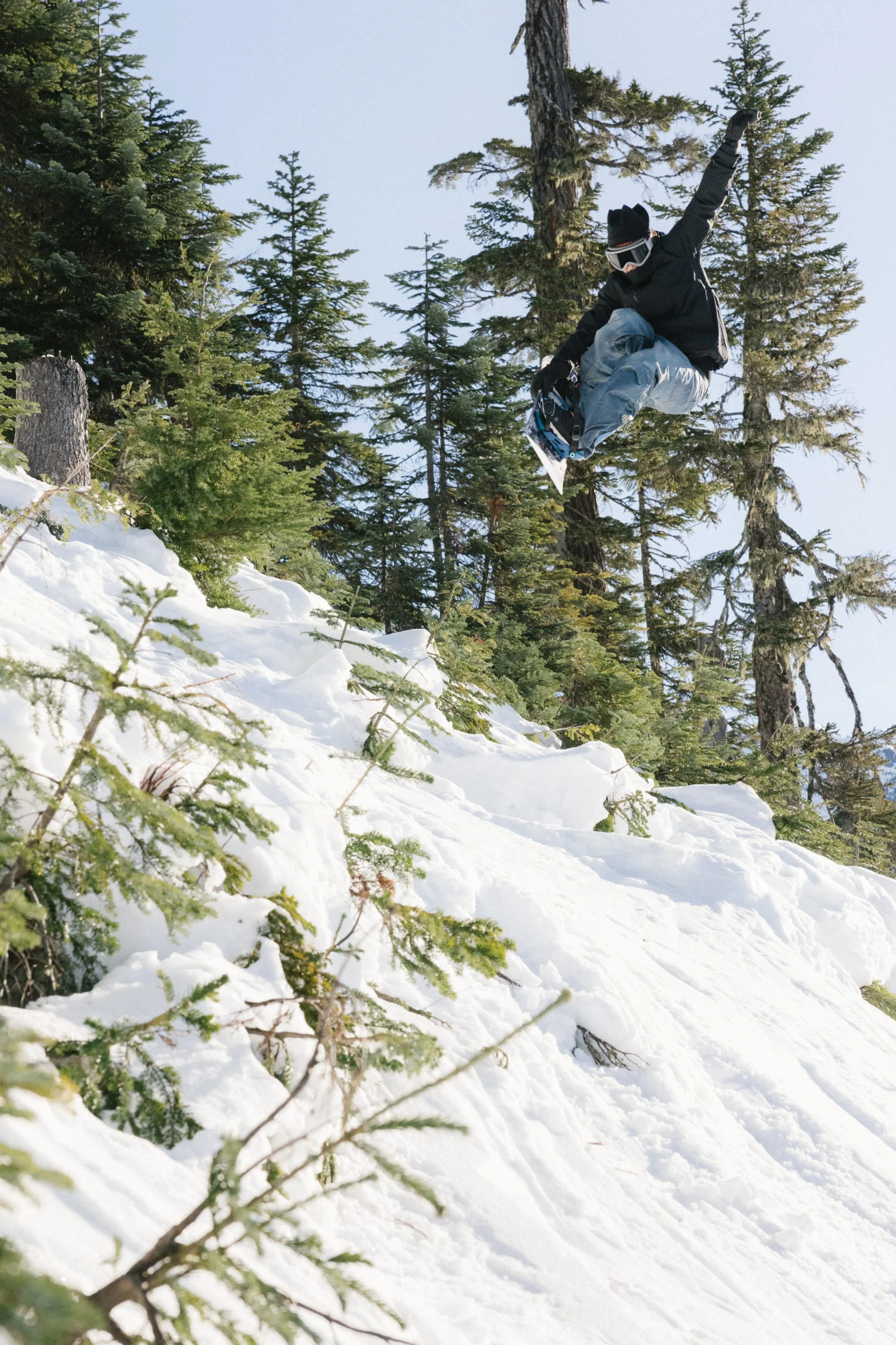 686 Women's Deconstructed™ Denim Insulated Pant - Image 3