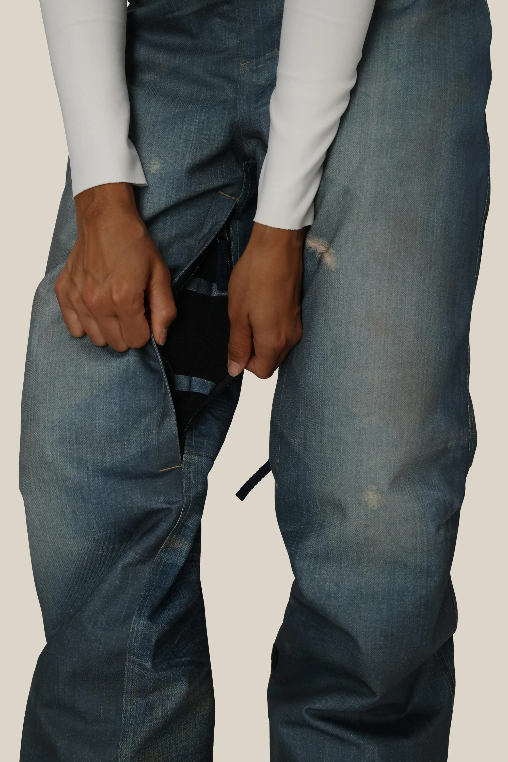 686 Women's Deconstructed™ Denim Insulated Pant - Image 7
