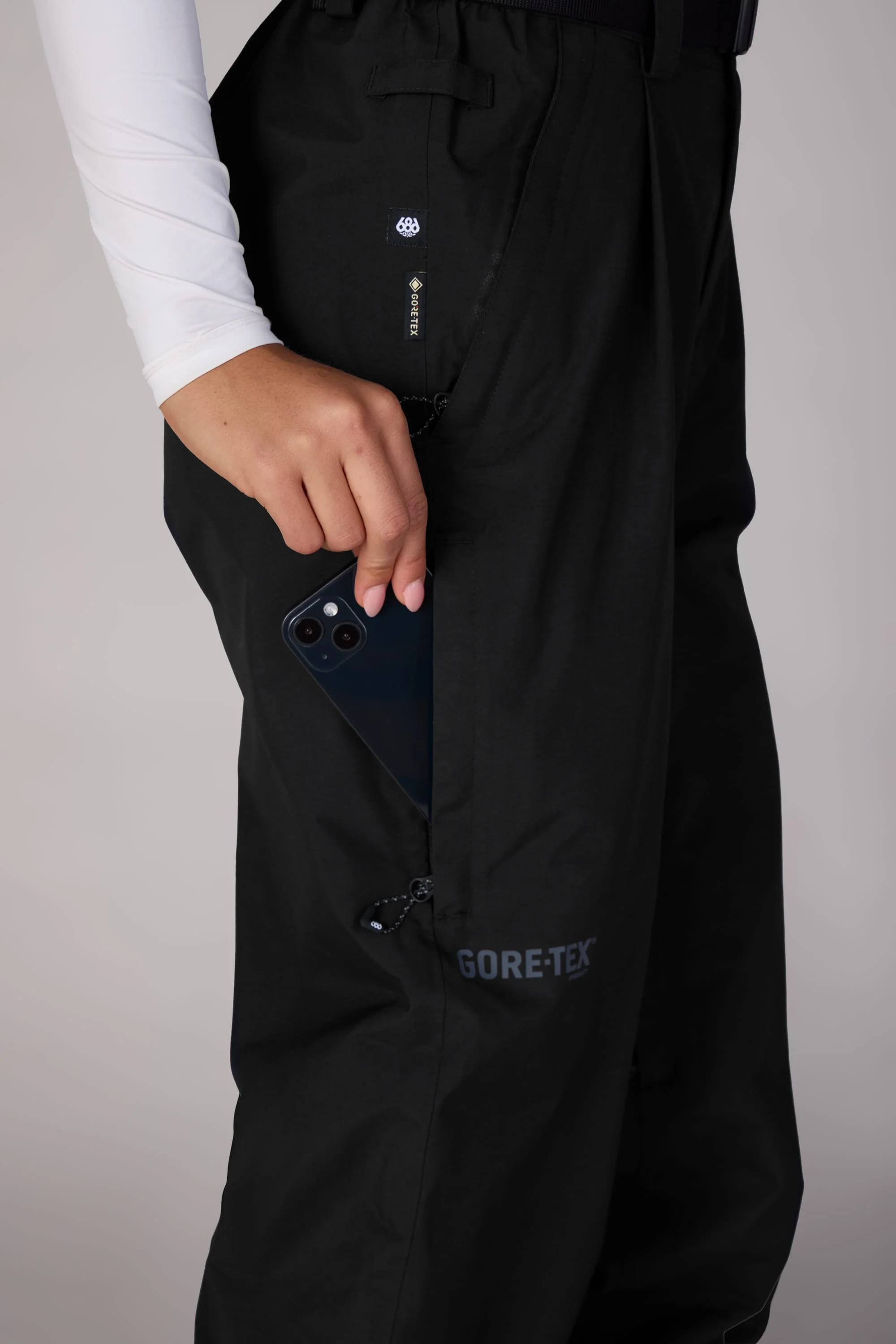 686 Women's GORE-TEX Outline™ Shell Pant - Image 3