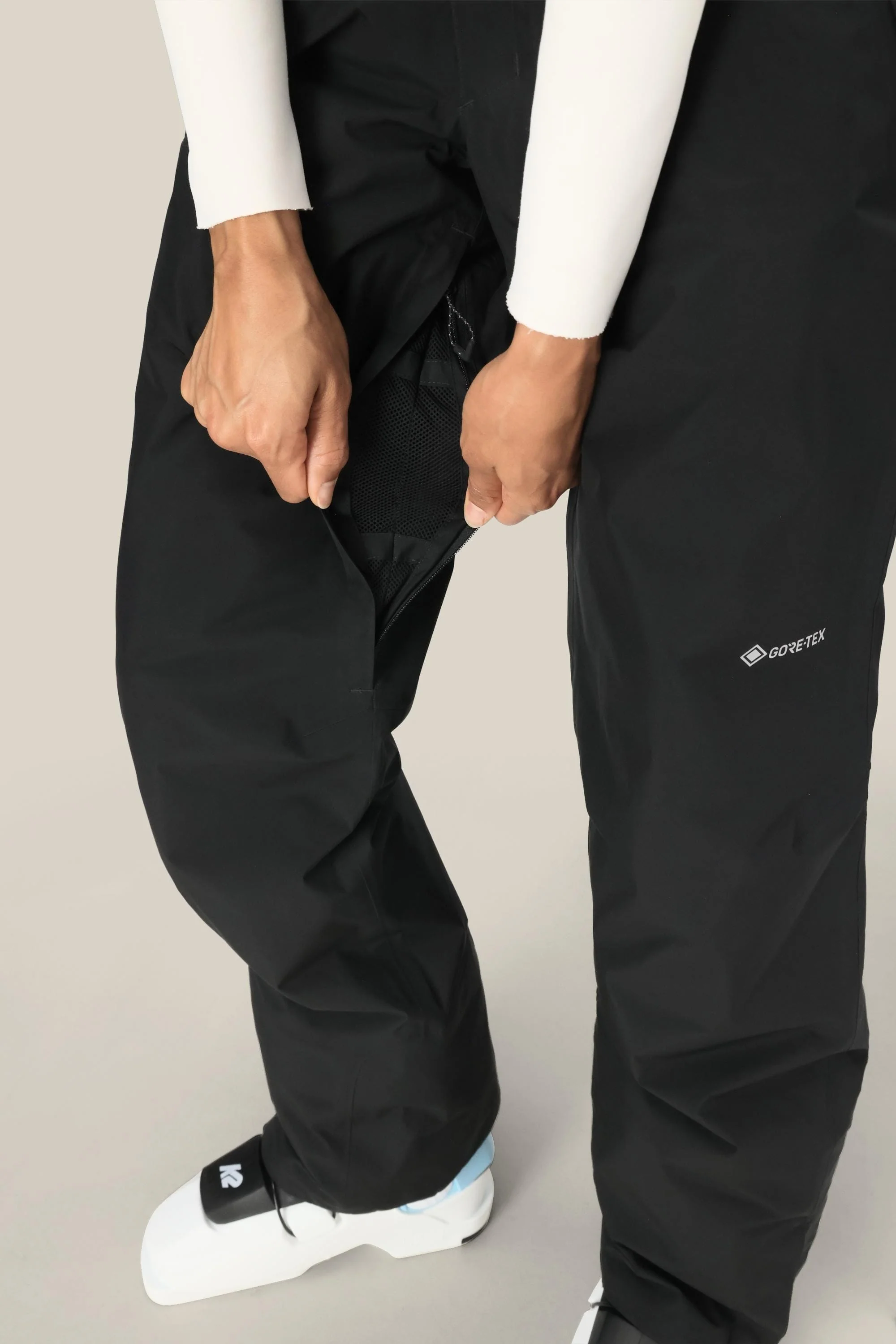 686 Women's GORE-TEX Willow™ Insulated Pant - Image 4