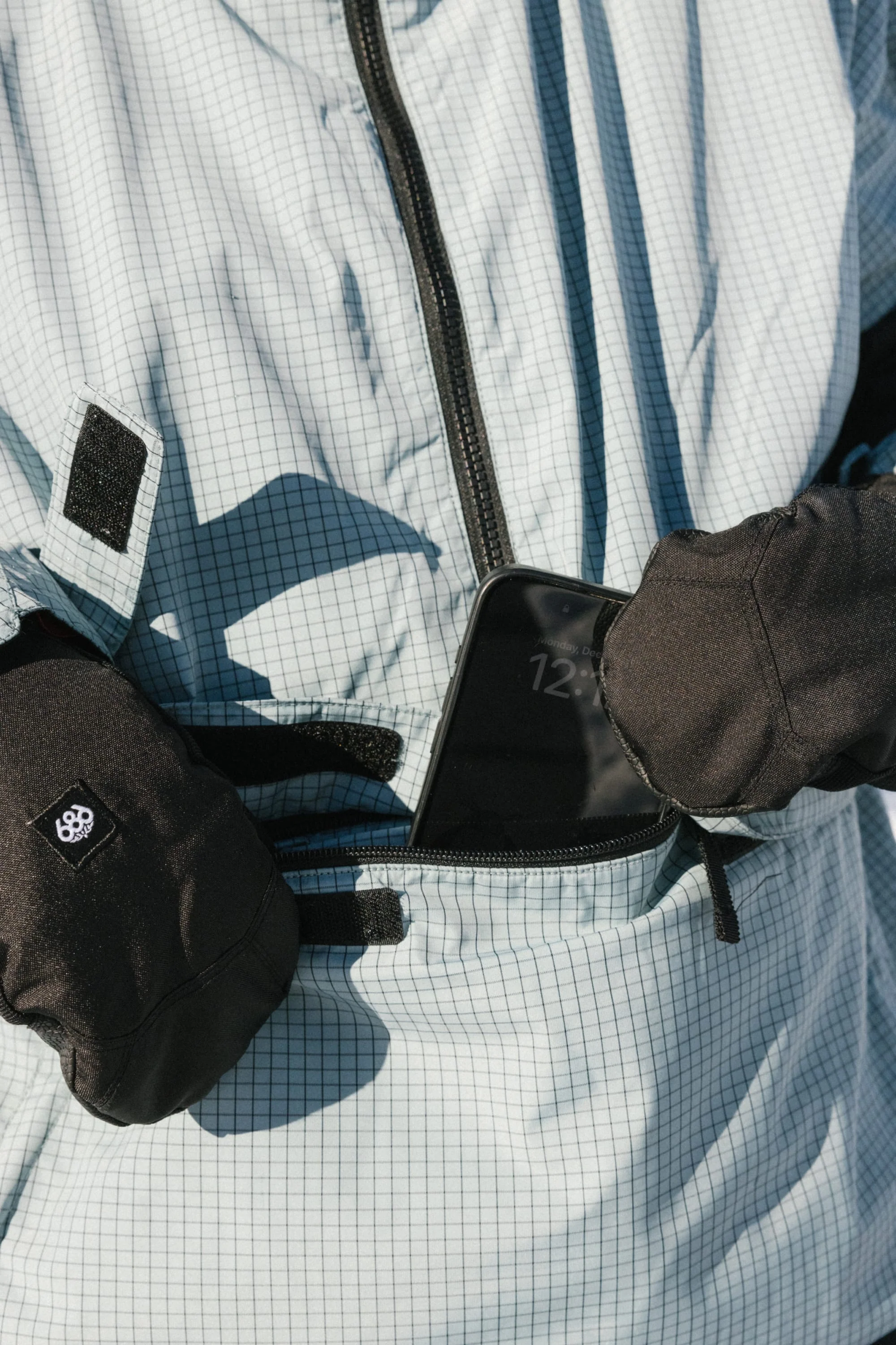 686 Women's Outline™ Shell Anorak - Image 7