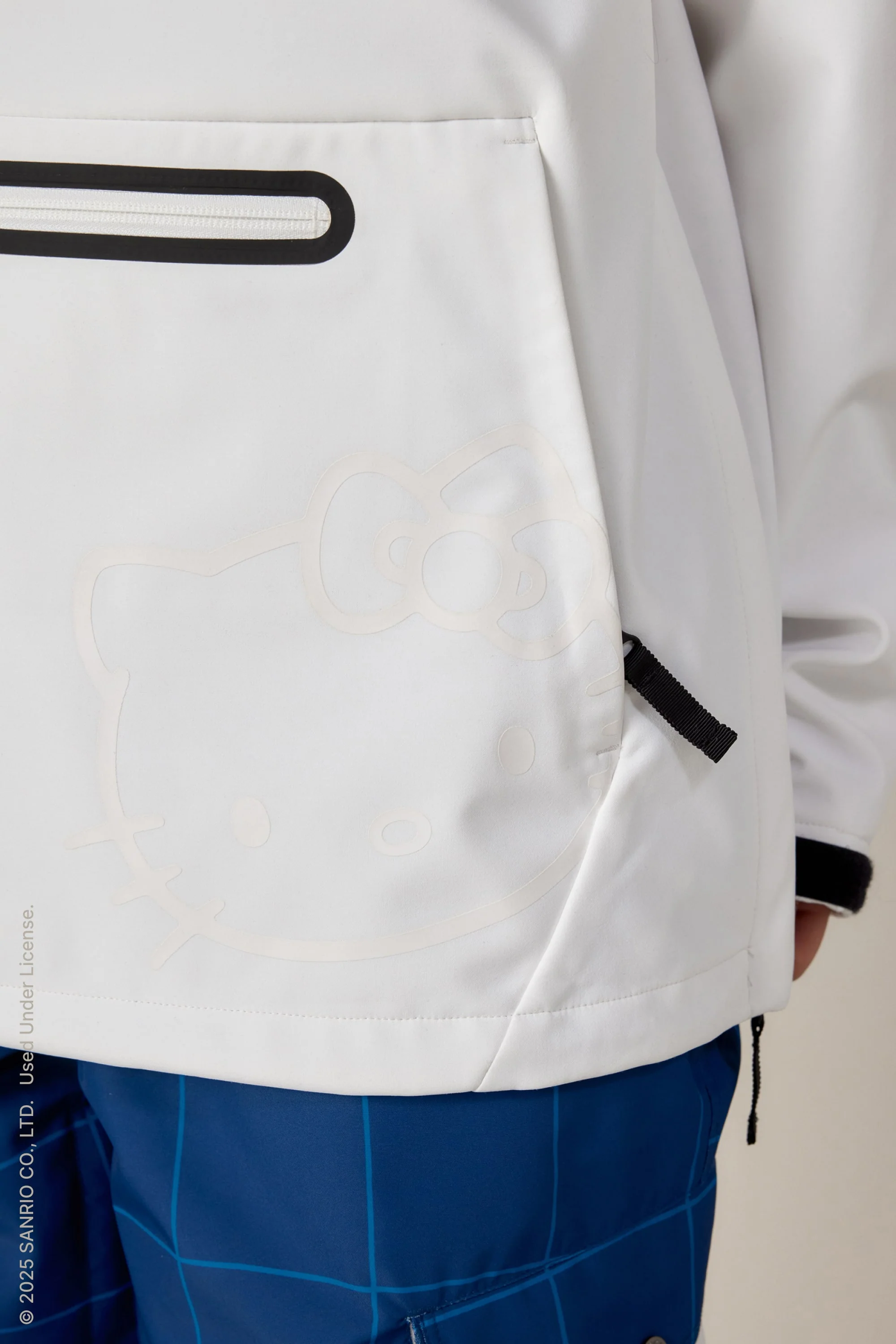 686 Women's Hello Kitty® Waterproof Hoody - Image 5